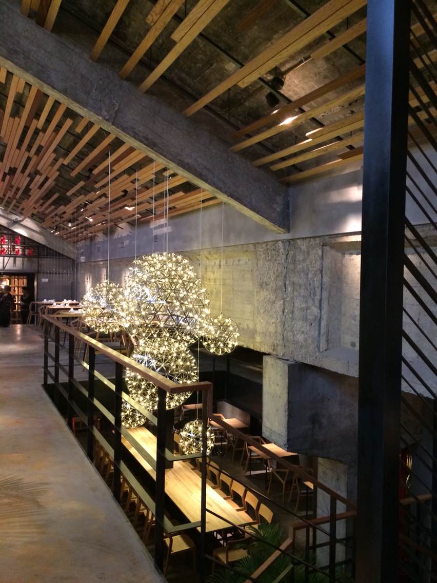 西班牙灰泥在路上